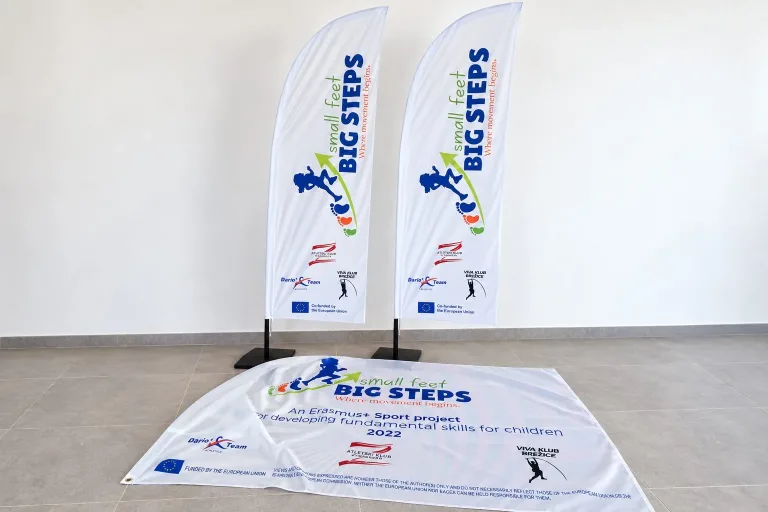STEPS promotivni materijali — zastave i banner projekta
